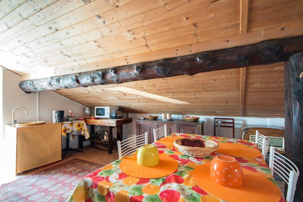 Апартаменты Anna & Caterina House Варенна Экстерьер фото